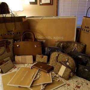 Meet your Posher, Cj